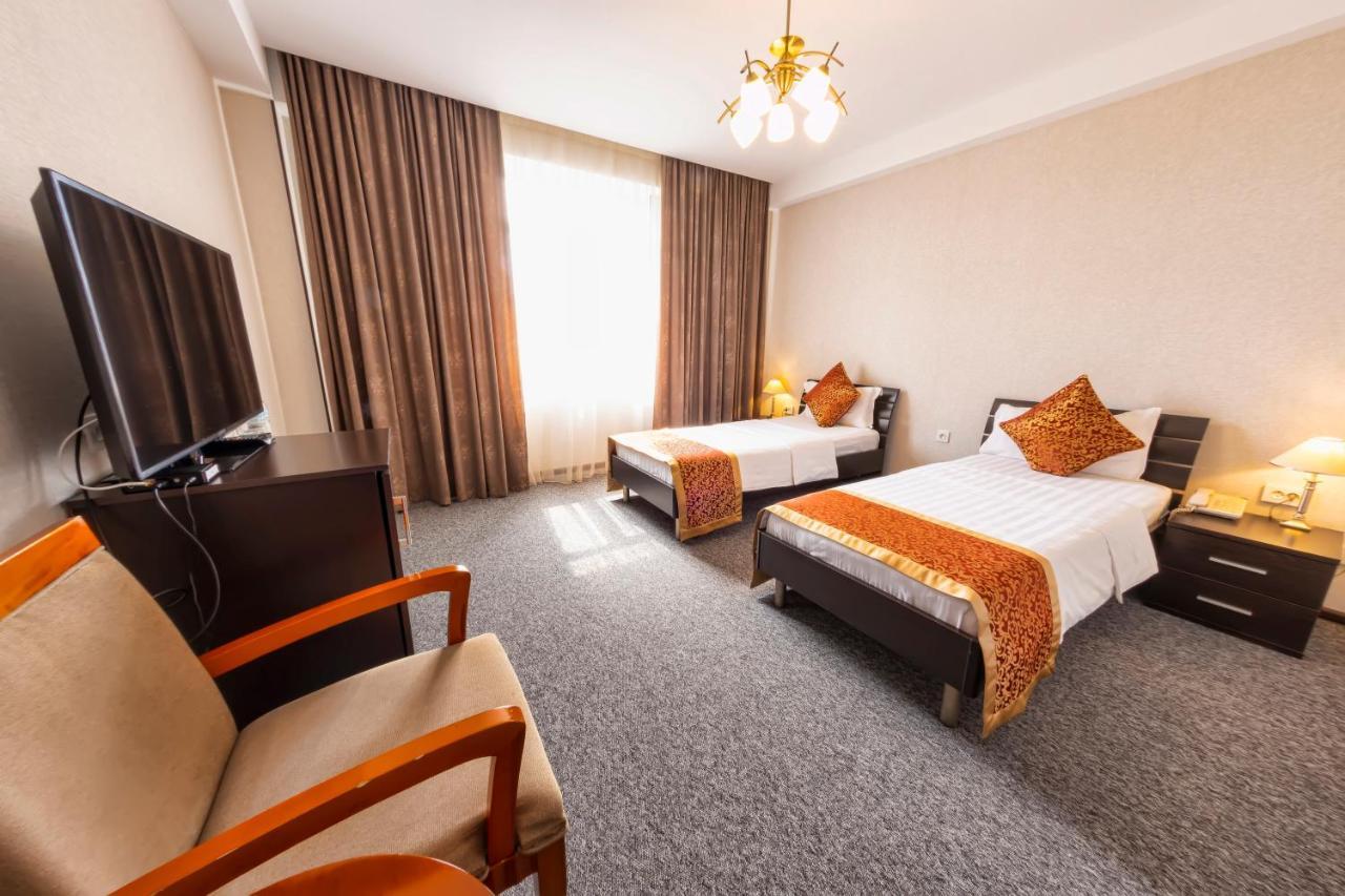 Hotel Classic Ош Экстерьер фото