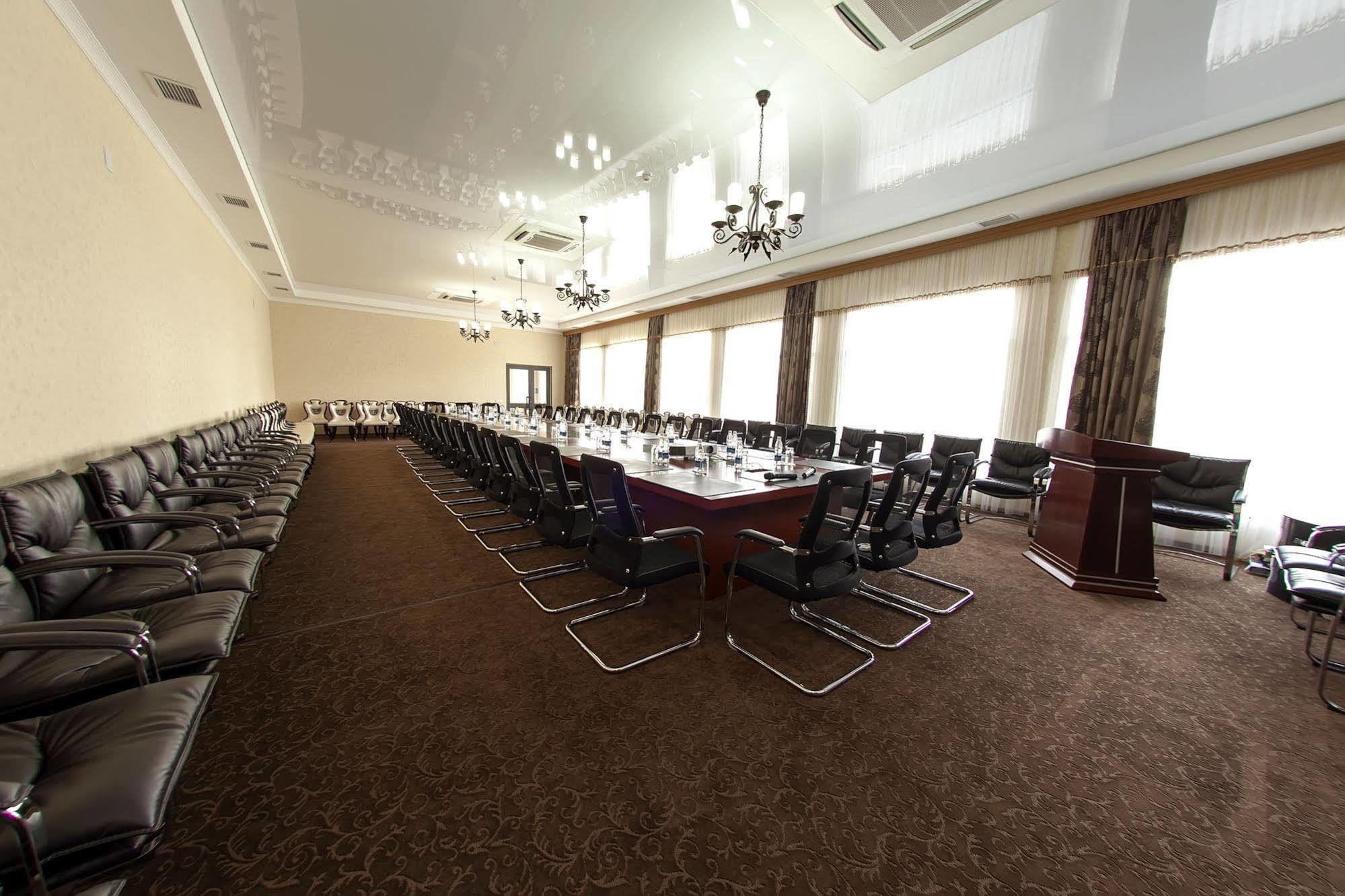 Hotel Classic Ош Экстерьер фото